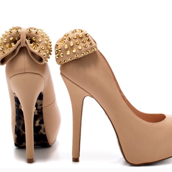 Betsey Johnson Shoes - Betsey Johnson heels Nickie
